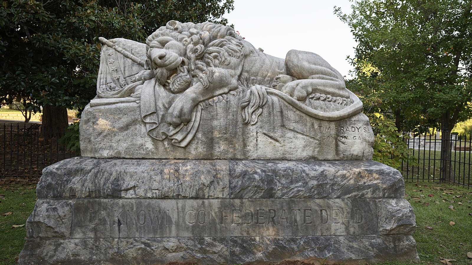 An elaborate grave marker at Oakland Cemetery in Atlanta, photographed by Carol M. Highsmith.